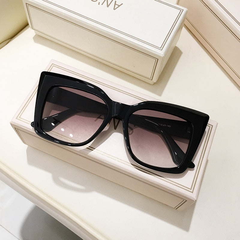 Vintage Cat Eye Sunglasses Women Brand Designer Square Sun Glasses Retro Tortoise Decor Rectangle Big Frame Shade Eyewear Female