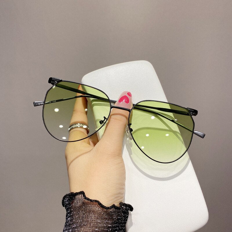 Fashion Oversized Pilot Metal Green Sunglasses Women 2021 Brand Design Retro 90s Square Frame Gradient Lens Sun Glasses Shades